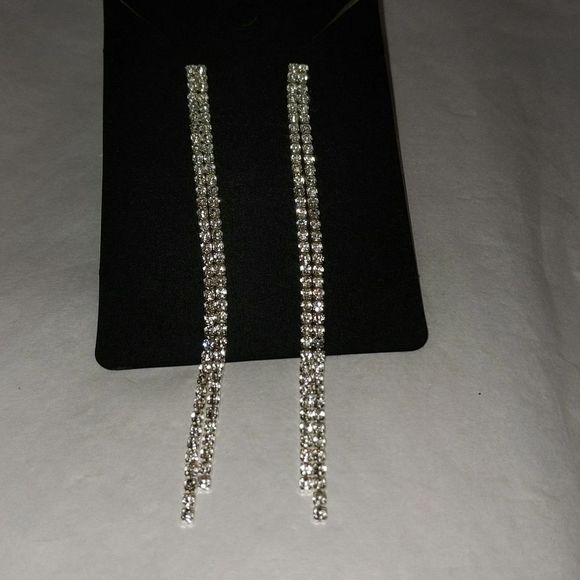 Clear Rhinestone Extra Long Tassel Earrings - Picture 11 of 12